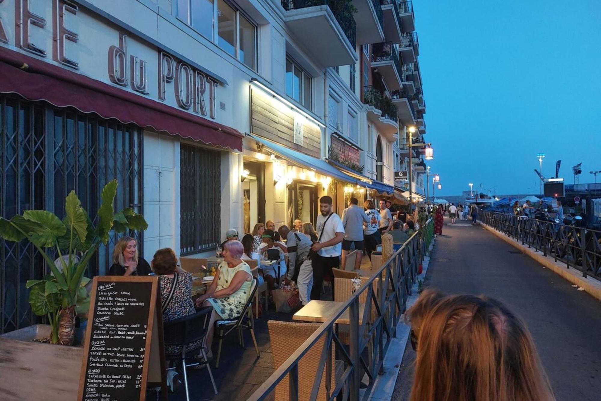 Lympia - Beach & Ferry By Foot Balcony - By Tgb Νίκαια Εξωτερικό φωτογραφία